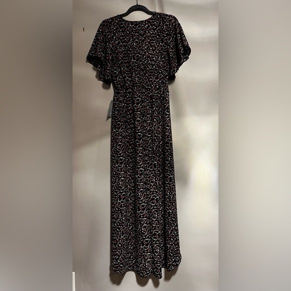 Bailey Blue Floral Flutter Sleeve Maxi Dress Medium NWT - Picture 2 of 8